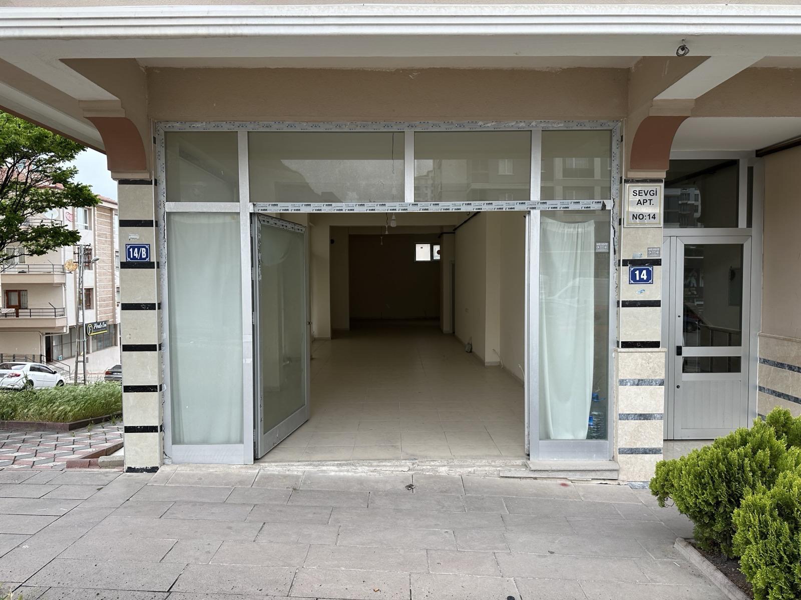 PURSAKLAR TEKİN EMLAK M.SİNAN MAH 80M² KÖŞE BAŞI SATILIK DÜKKAN